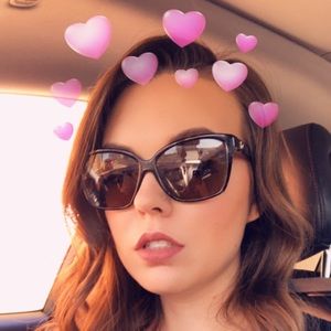 Super cute Guess Sunglasses!!!!